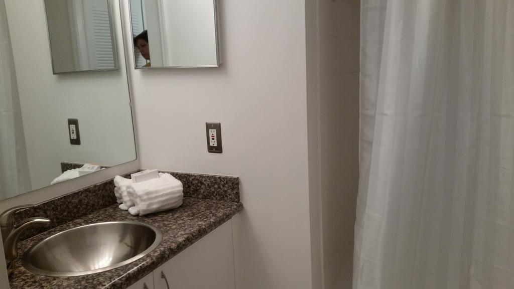 Aventura Apartments Room photo